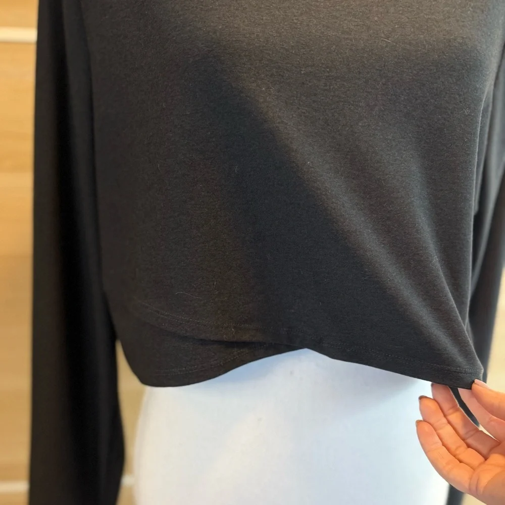 Old Navy Cloud + Ultra Cropped Wrap Front Top